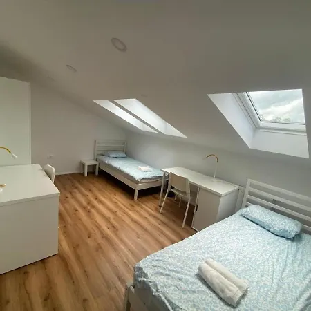 Appartement Rozna Rezidenca - Beautiful Attic For 6 People