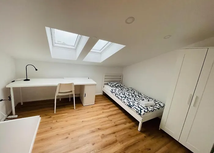 Rozna Rezidenca - Beautiful Attic For 6 People Daire *